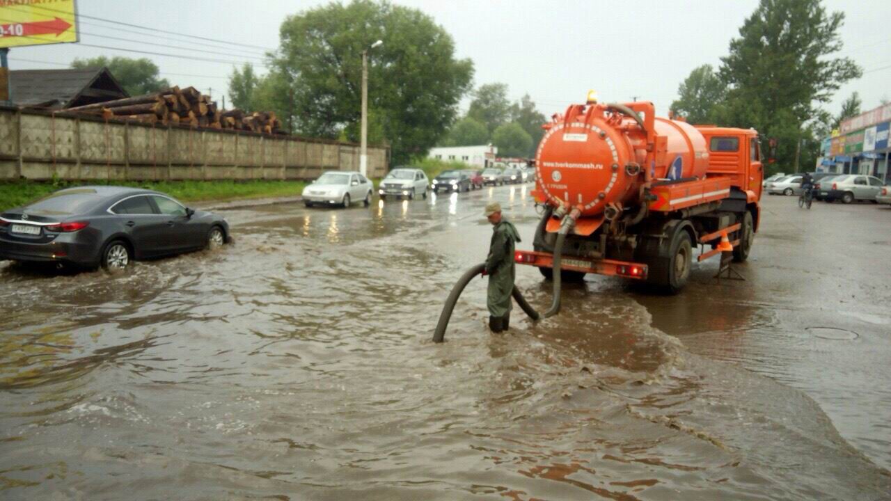 Аварийная откачка воды в Клину заказать по низкой цене от от 2000 рублей руб